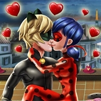 play Ladybug Valentine Paris game