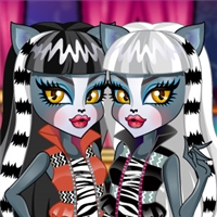 play Monster High Ear Doctor game